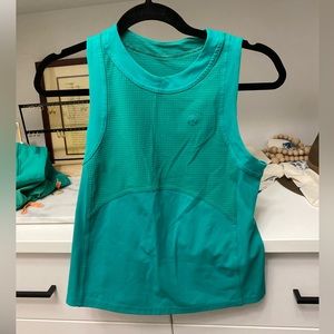 Lululemon tennis tank cropped - matching skirt available
